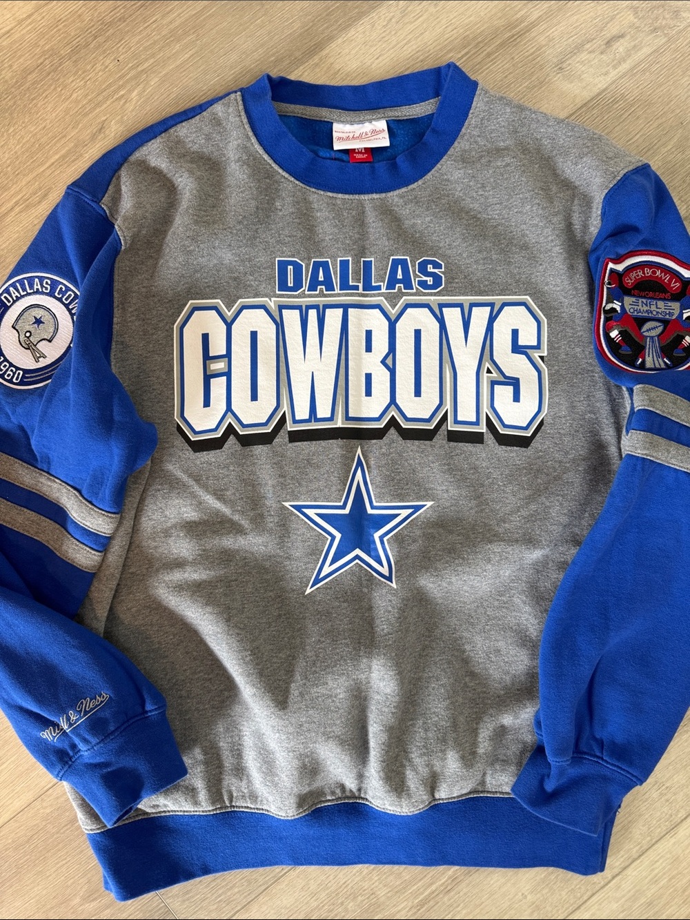 Dallas Cowboys Men’s Gray & Royal Blue Crewneck Sweatshirt